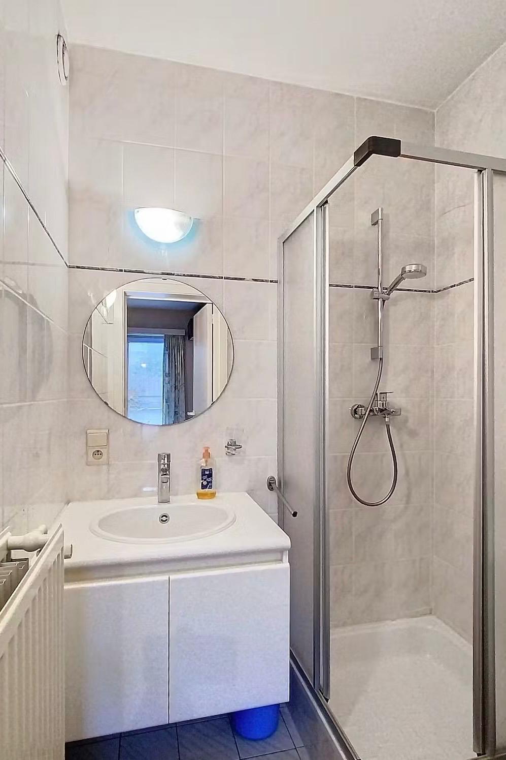 zeebrugge badkamer 1 voor zeenovatie